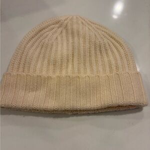 Bloomingdale's Soft Cream Cashmere Hat